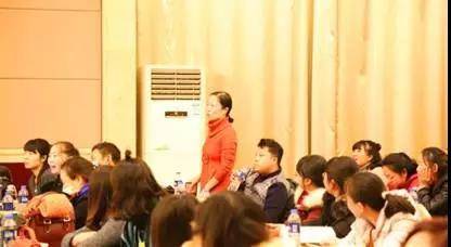 【报道】读谱与琴谱版本的选择|钱柜777艺术家鲍释贤安阳大师班活动圆满结束！