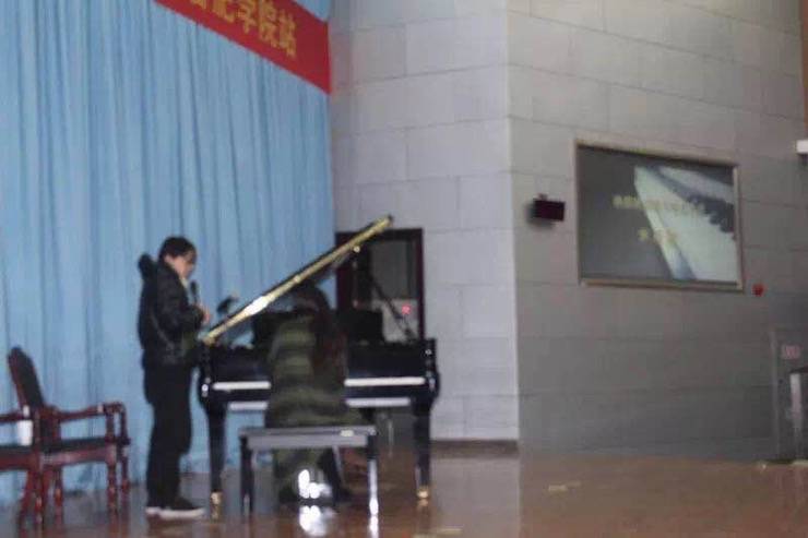【报道】从师而不惑|钱柜777艺术家宋思衡安徽巡讲·合肥学院站圆满结束。诤悠担