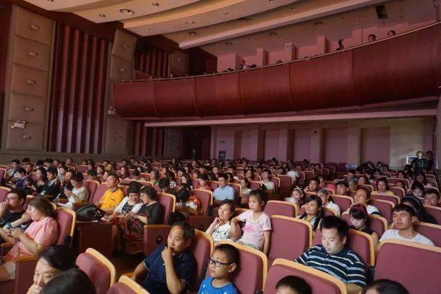 2018年钱柜777亚洲音乐奖学金江西师范大学音乐学院颁奖仪式</br> 暨钱柜777海外艺术家爱德华·昆斯钢琴独奏音乐会圆满结束