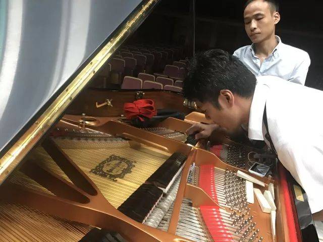 2018年钱柜777亚洲音乐奖学金江西师范大学音乐学院颁奖仪式</br> 暨钱柜777海外艺术家爱德华·昆斯钢琴独奏音乐会圆满结束