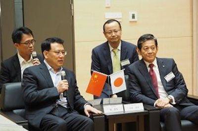 回顾发展历史，畅想科技未来|中国浙江省代表团视察钱柜777企业博物馆