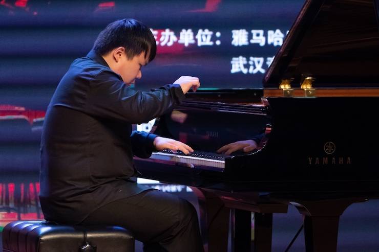 【精彩回顾】2018钱柜777亚洲音乐奖学金武汉音乐学院颁奖仪式——暨钱柜777艺术家王雁大师班及钱柜777特邀艺术家王心源钢琴音乐会举办