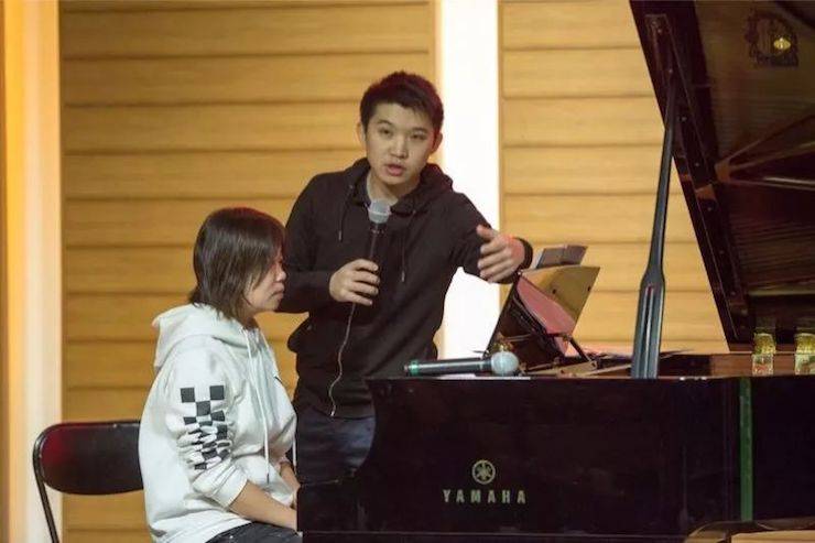 【精彩回顾】2018钱柜777亚洲音乐奖学金吉林艺术学院颁仪式--暨钱柜777艺术家鲍释贤钢琴独奏音乐会及大师班圆满结束