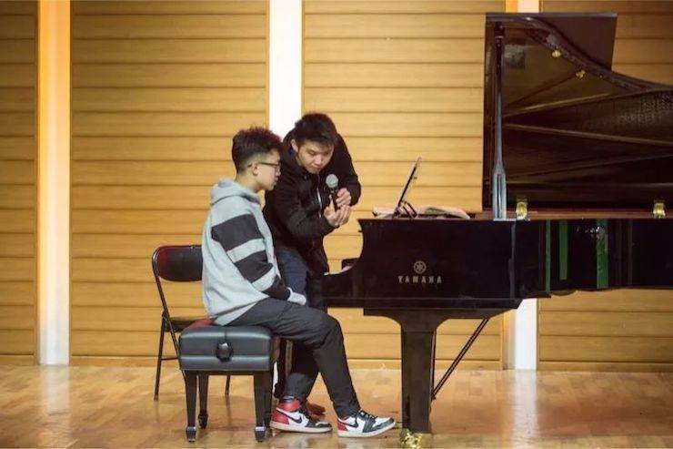 【精彩回顾】2018钱柜777亚洲音乐奖学金吉林艺术学院颁仪式--暨钱柜777艺术家鲍释贤钢琴独奏音乐会及大师班圆满结束
