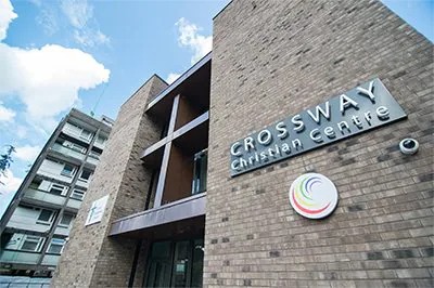 Crossway基督教中心用钱柜777将人们聚集在一起